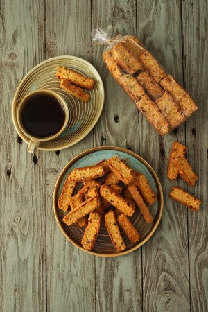 Selanik Gevreği (meyve parçacıklı) (200 gr/paket)  Selanik Gevreği (meyve parçacıklı) (200 gr/paket)